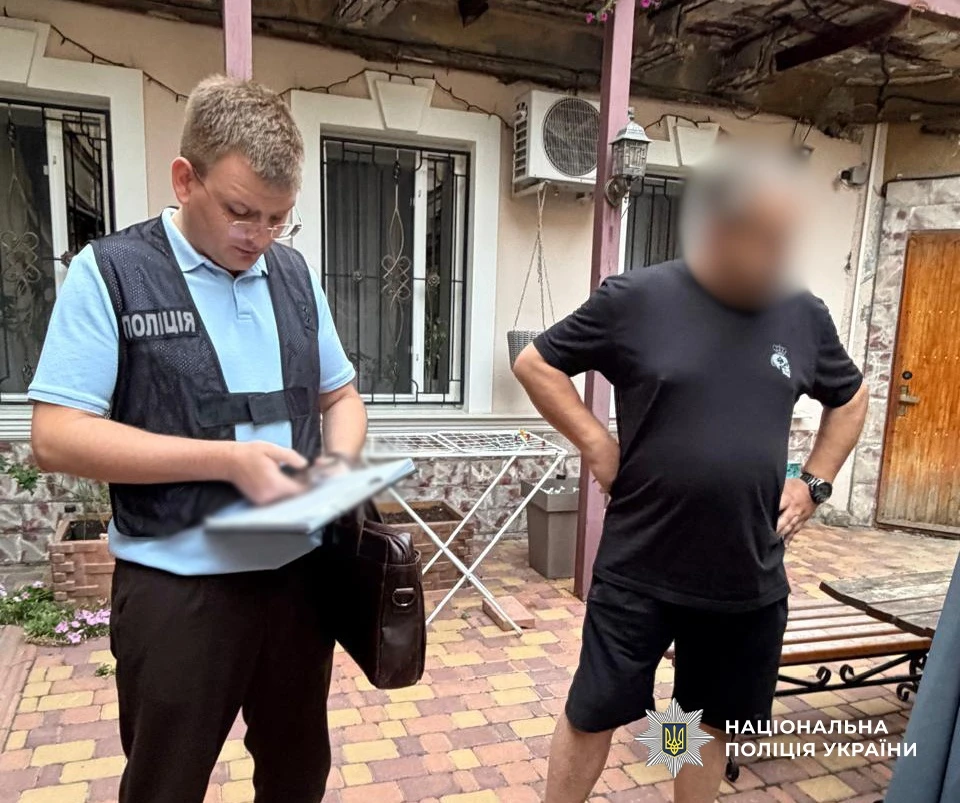 $5000 за довічну інвалідність: в Одеському районі хірурга та спільника підозрюють у хабарнирництві