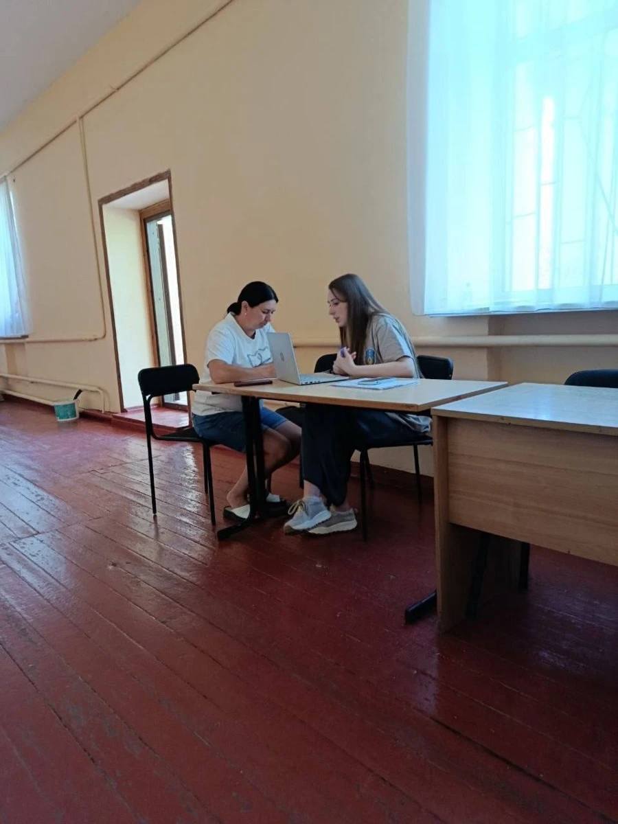 У Широкій Балці та Мирному жителям надавали безкоштовну правову і соціальну допомогу