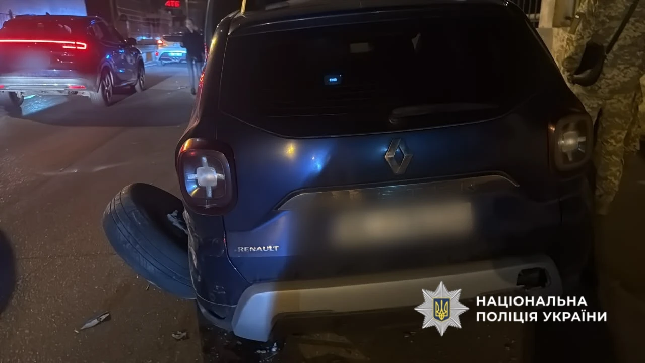 П’ятеро травмованих у ДТП біля блокпоста в Одесі: BMW зіткнувся з чотирма авто