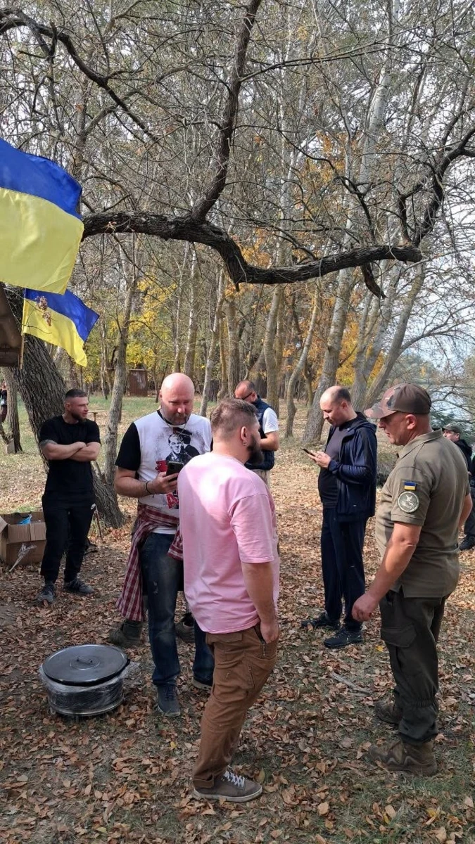 День на Дністрі: для ветеранів організували зустріч серед природи