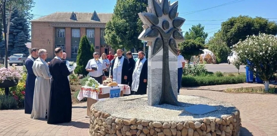 У Мирному провели храмове свято й вшанували засновників та полеглих воїнів