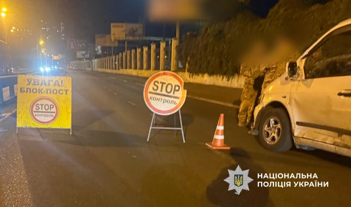П’ятеро травмованих у ДТП біля блокпоста в Одесі: BMW зіткнувся з чотирма авто