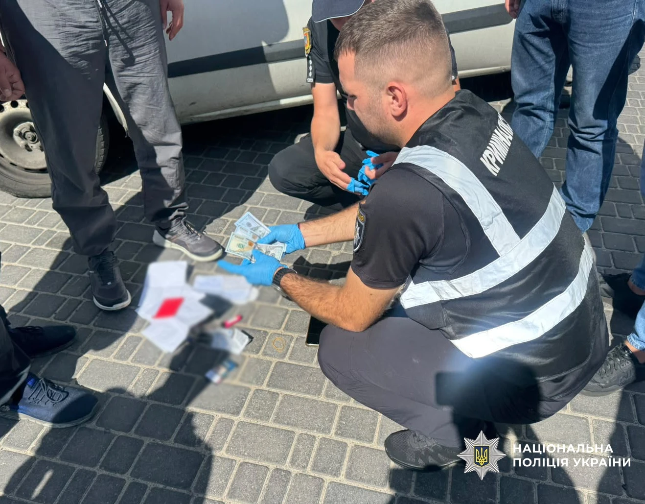 В Одесі затримали працівника коледжу, який за хабар обіцяв вступ і бронювання