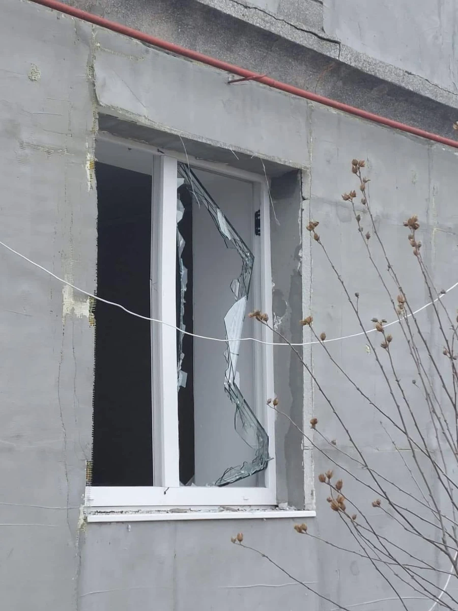 Життя після обстрілу: чи вдається жителям Одеського району відновити своє житло