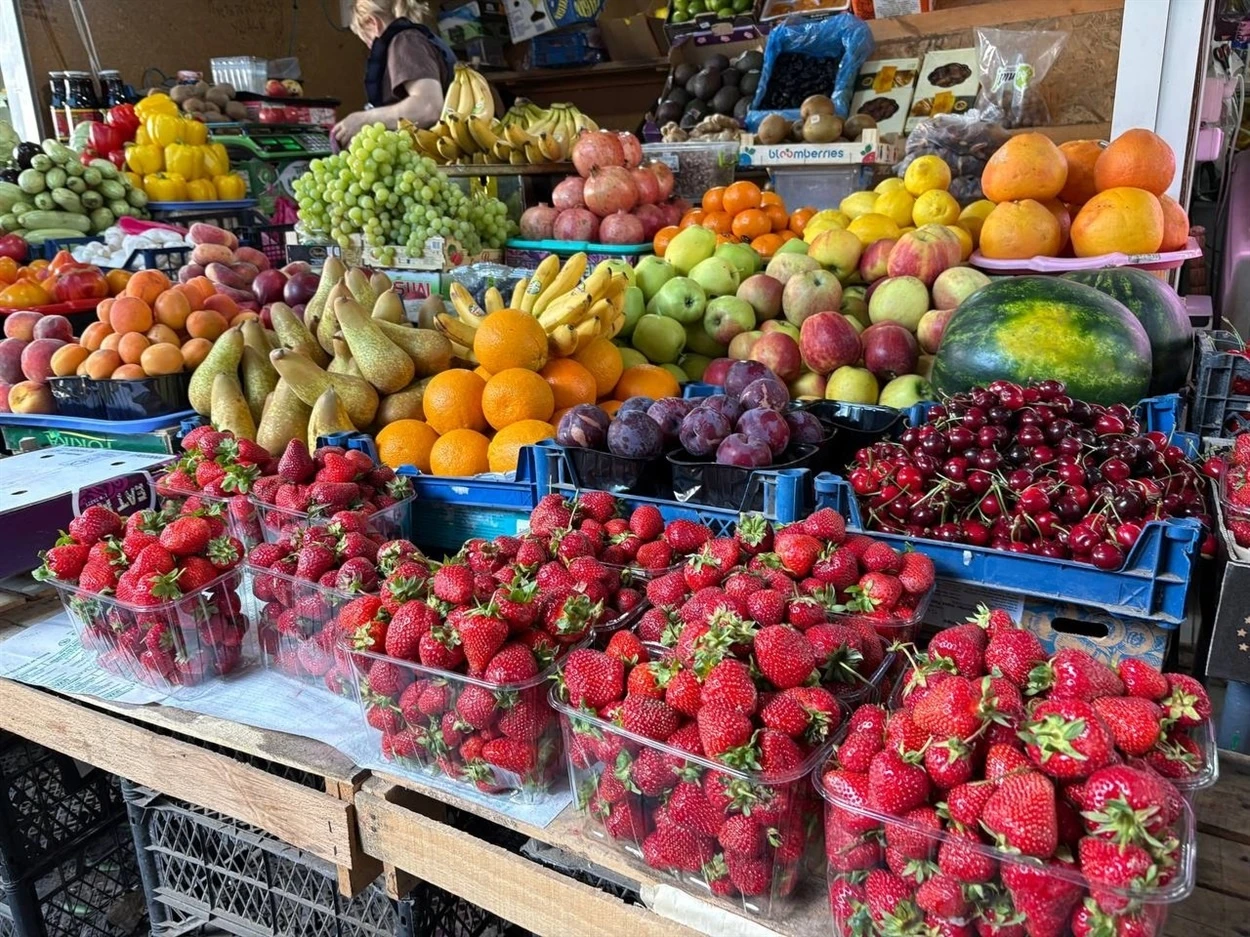 Усі дороги ведуть на Біляївський ринок: що можна там знайти, окрім продуктів