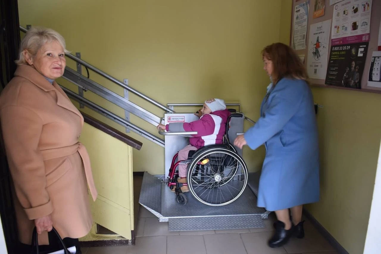 Наскільки зручно пересуватися Біляївкою: у місті провели перевірку доступності