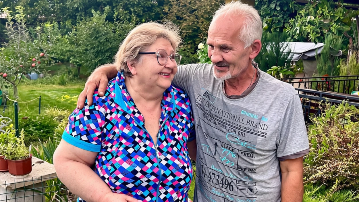 Тут наша остання зупинка: чому подружжя пенсіонерів із Західного Донбасу фанатіє від Біляївки