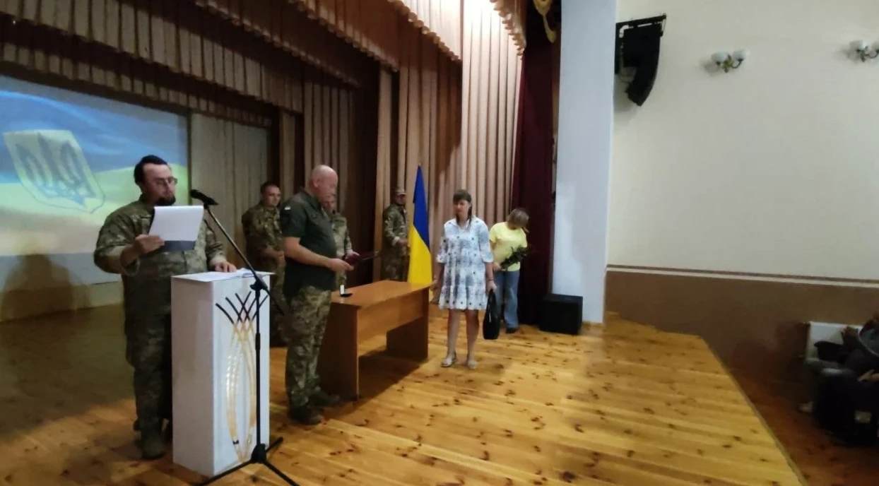 Посмертні нагороди Захисникам: у Біляївці вшанували Героїв