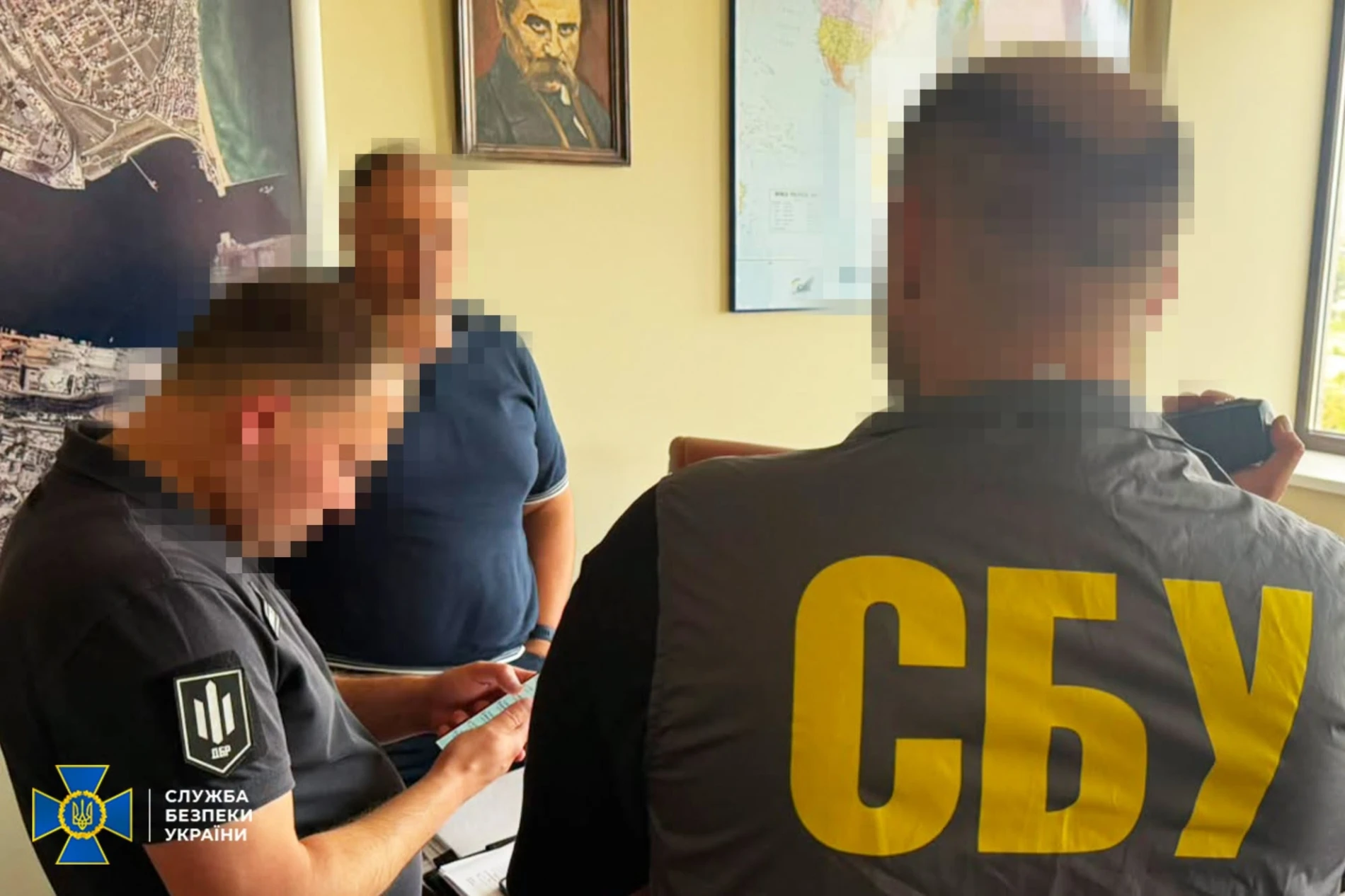 Хабар у 500 тис. грн: у Чорноморському порту затримали чиновника