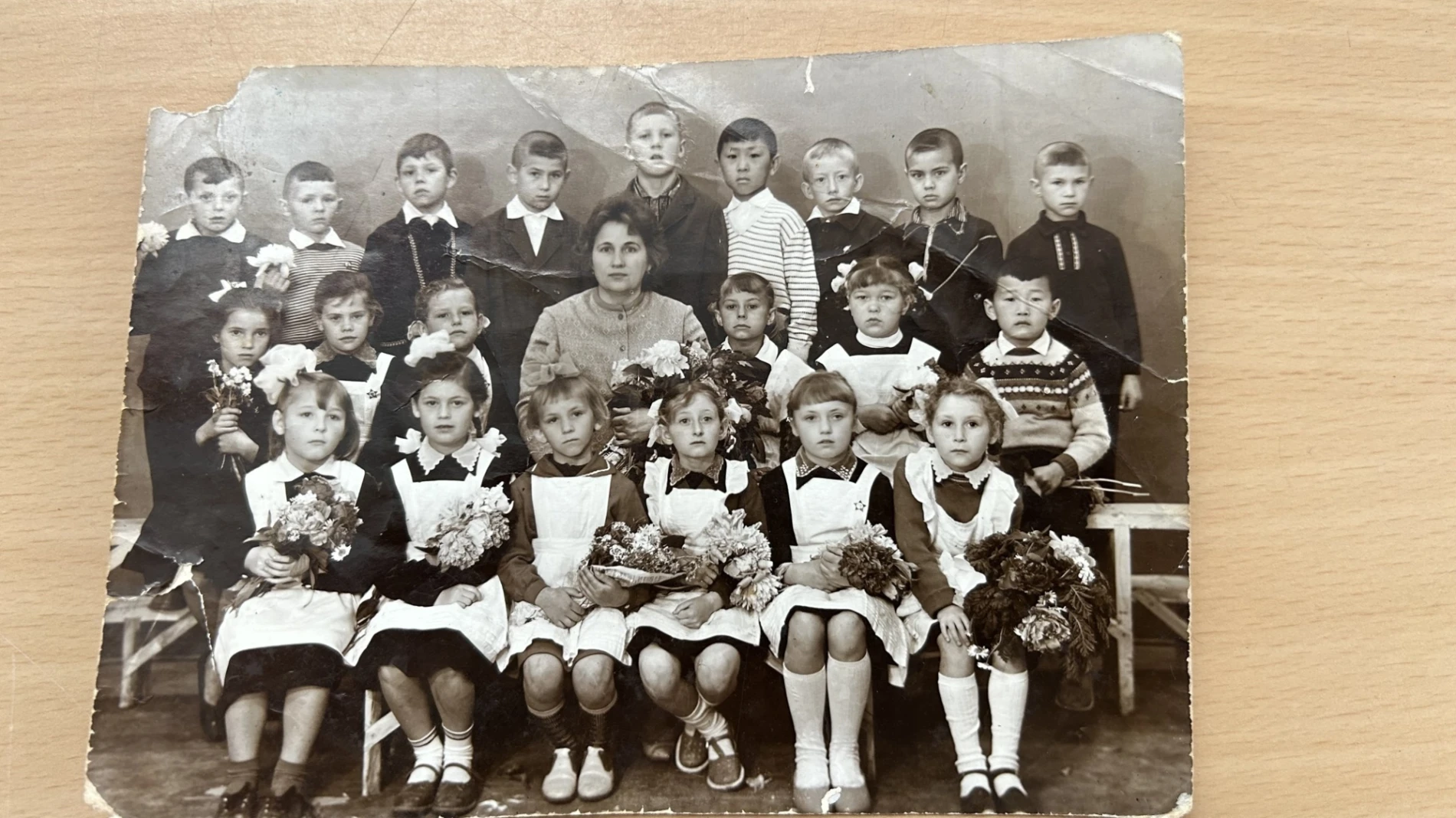 Пів століття після останнього дзвоника: випускники Біляївської школи №1 зібралися через 50 років