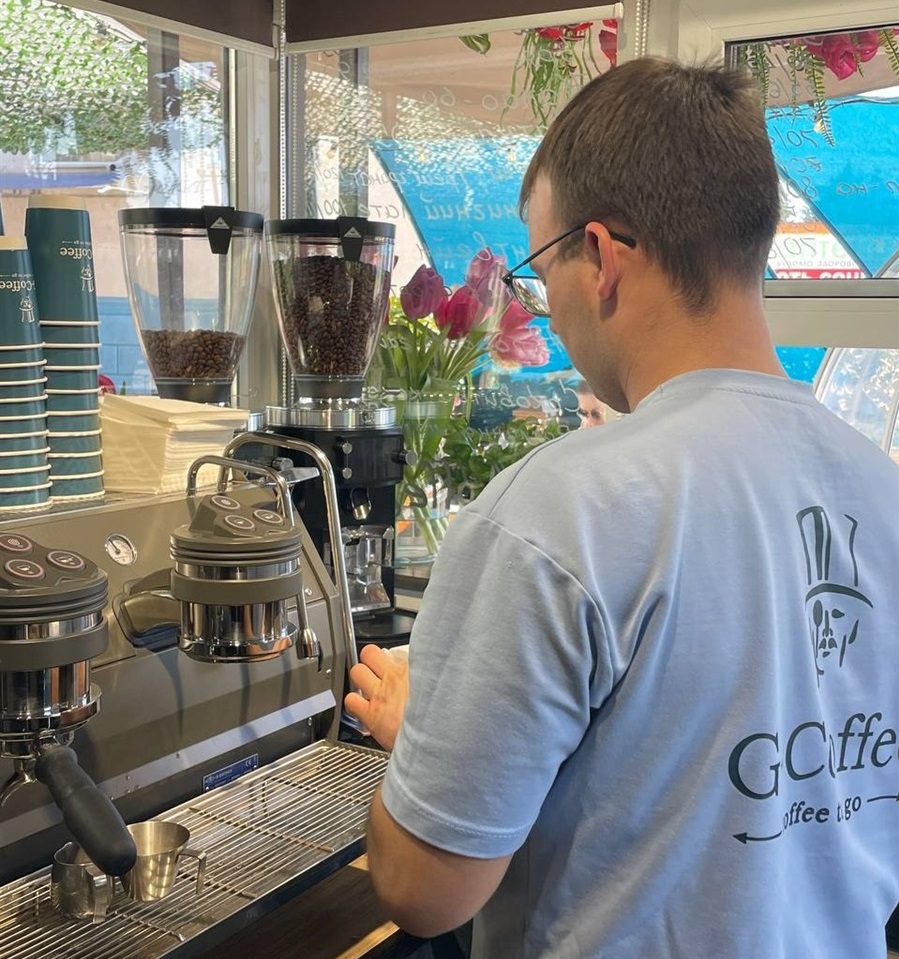 Міські професії: в ритмі кави та новин. Один день з життя баристів Біляївки