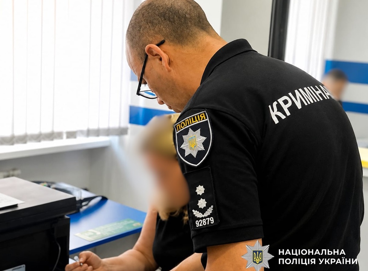 Слідчі дії у справі соцпрацівниці з Білгород-Дністровського району, яка привласнила 350 тис. грн пенсій померлих