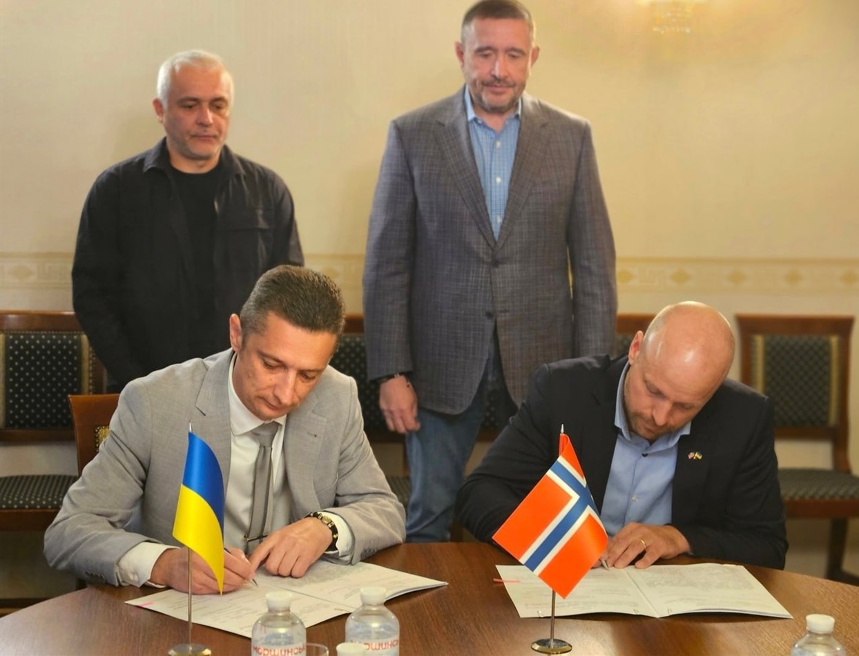 Підписання меморандум про співпрацю між Визирської громадою та норвезька компанія NOCON Norwegian Construction AS
