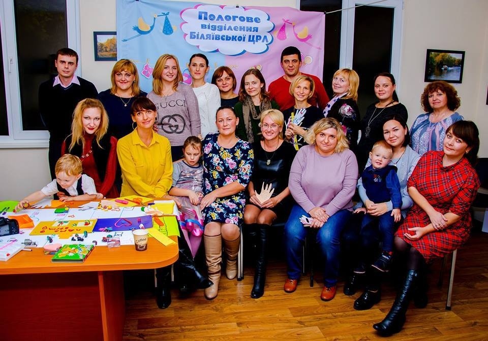 Під час креативної майстерні соціальної кампанії "Жінка має право народжувати в гідних умовах"