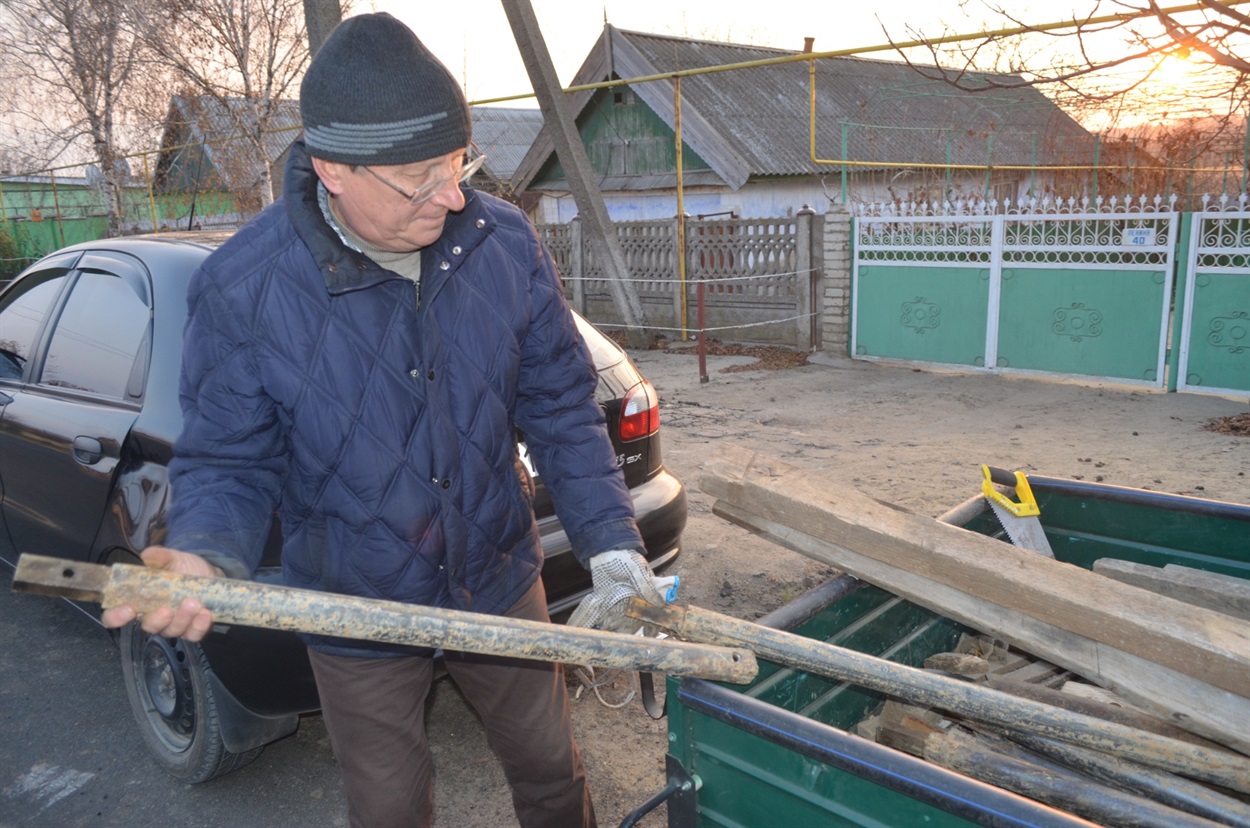 Юрій Вопиловський розповів, що з допомогою таких з'єднувальних частин, вони зможуть робити проколи до 13 метрів.