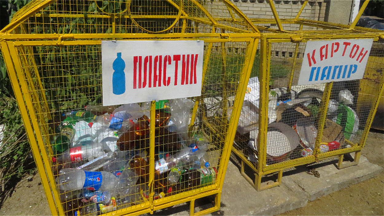 Всі міські контейнери зроблені руками комунальників