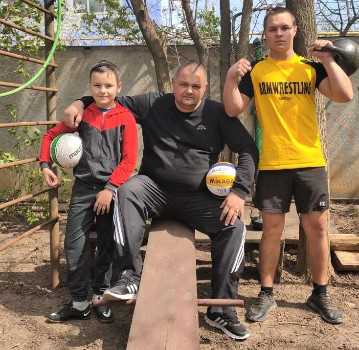 Павло зі своїми синами