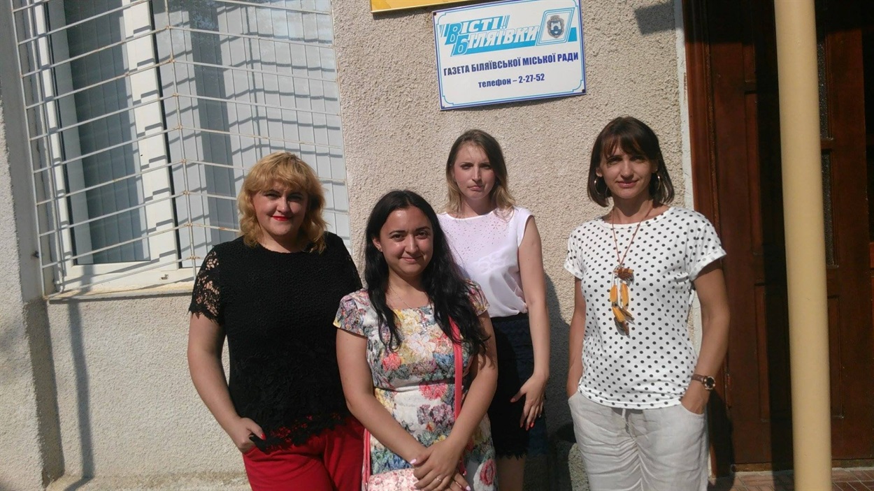 Наш колектив разом з менторкою Або - мережі розвитку локальних медіа. Саме з цієї співпраці почали розвиток свого ресурсу 