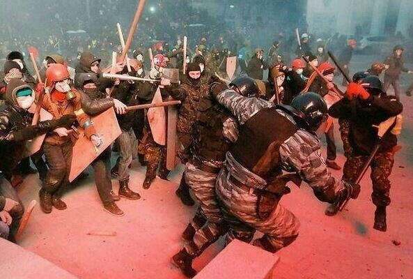 Водохреща – запам'ятається масовою вуличною бійкою в Києві