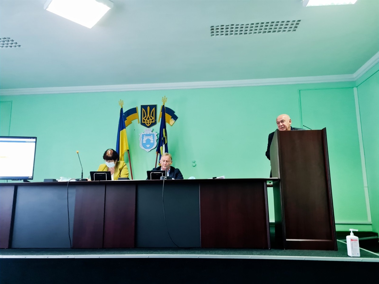 Віталій Маковецький розповів про те, чому заклад опинився у кризовому стані