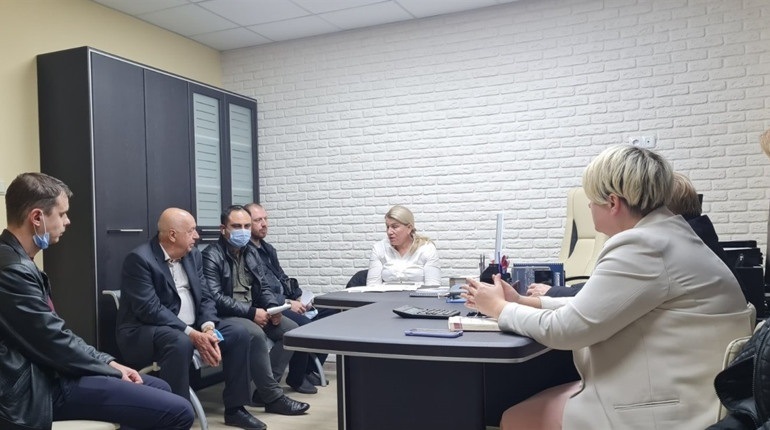Під час нічної наради у лікарні, 12 жовтня, 2021 року