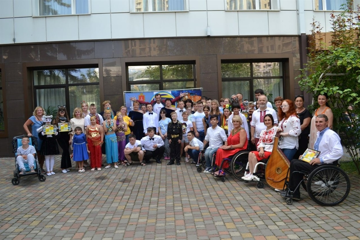 Під час участі в одному з фестивалей, де брали участь артисти з інвалідністю, Одеса, 2021