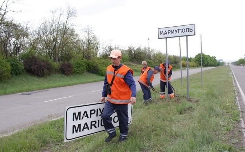 Навіть крапка над І для росії має значення, а для наших манкуртів - вся своя культура не має