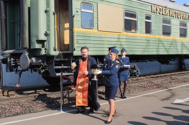 У місті Красноярськ (РФ) відкрили музей конвойної служби. Він розташований у залізничному вагоні.

В урочистій церемонії брав участь священник Російської православної церкви. В експозиції є макети в'язнів та охоронців.