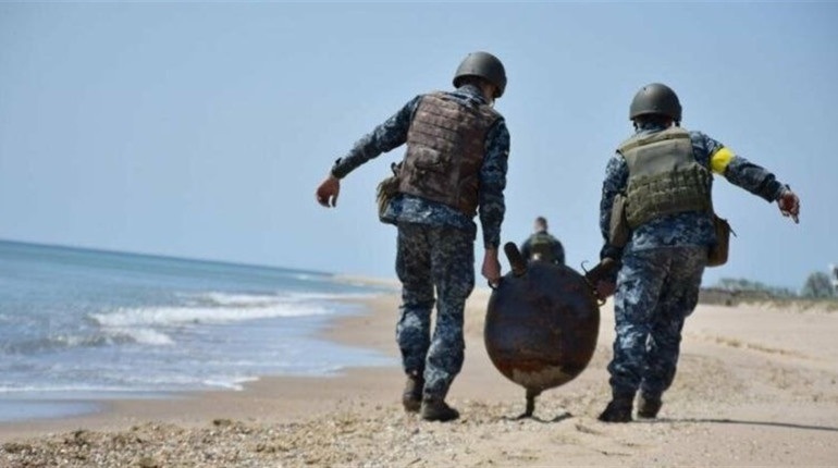 Одна з мін, яку знешкодили українські військові