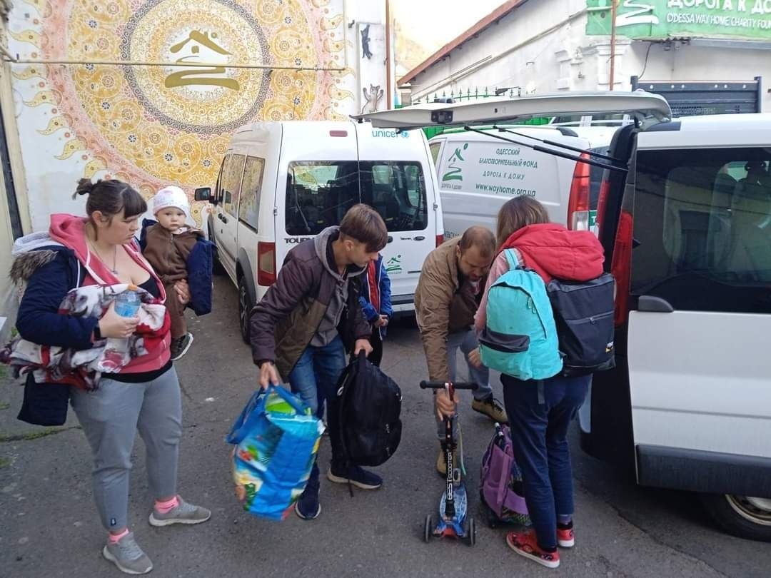 Евакуйовані переселенці, які приїхали до "Шлях до дому"