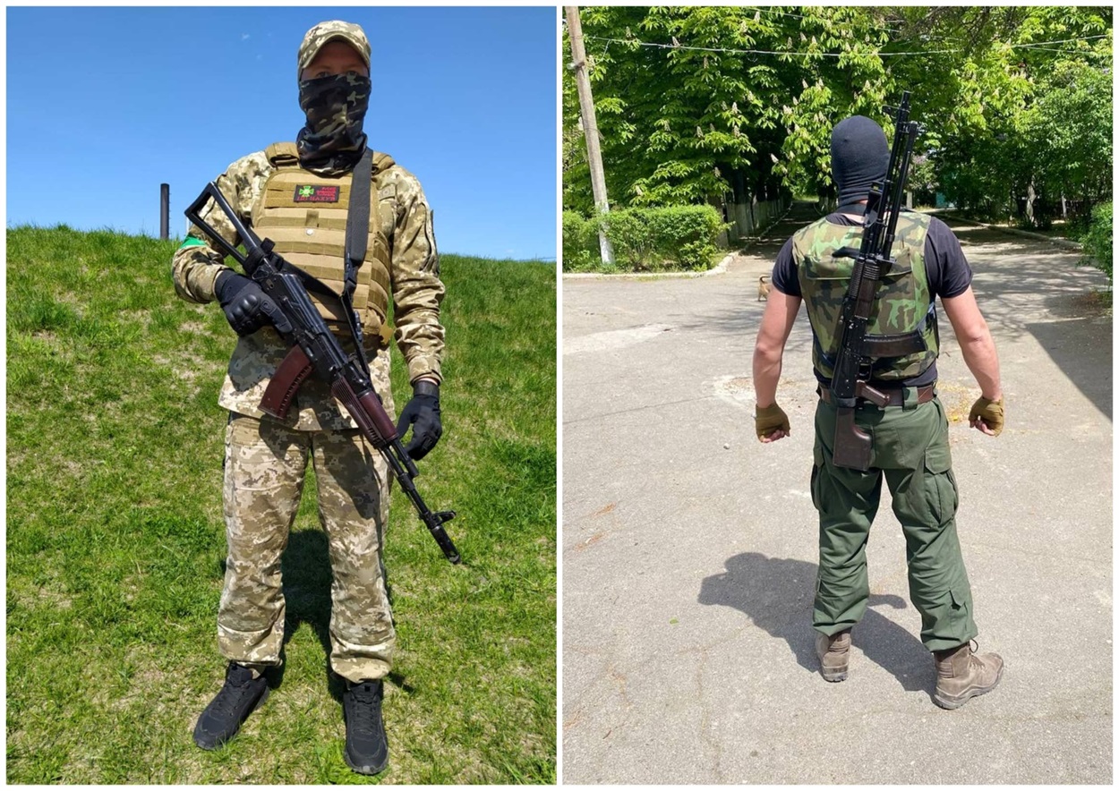 На захисниках - ремені, які шиє ательє Марини Васілік