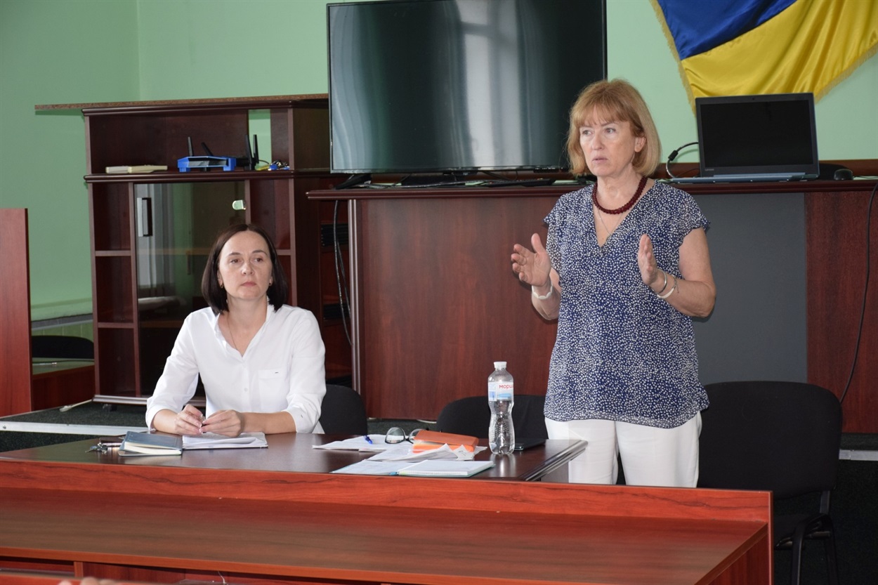 Під час зустрічі з керівниками закладів освіти, Біляївка