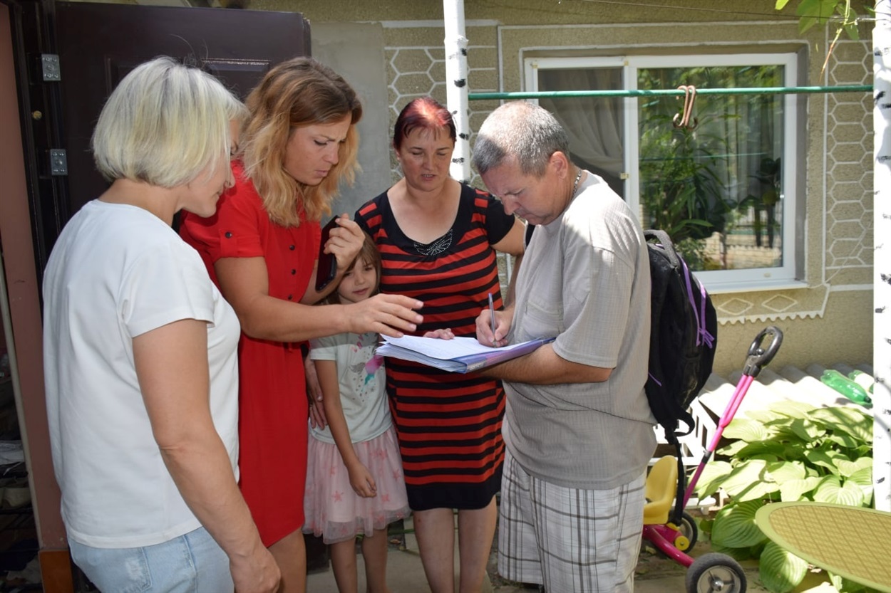 Представники Біляївської міської ради відвідали дитячий будинок сімейного типу