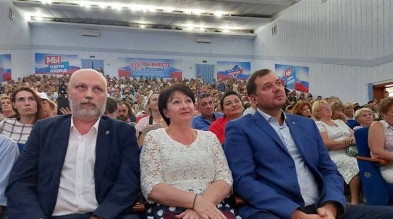 Галина Данильченко та  Євген Балицький (праворуч)
