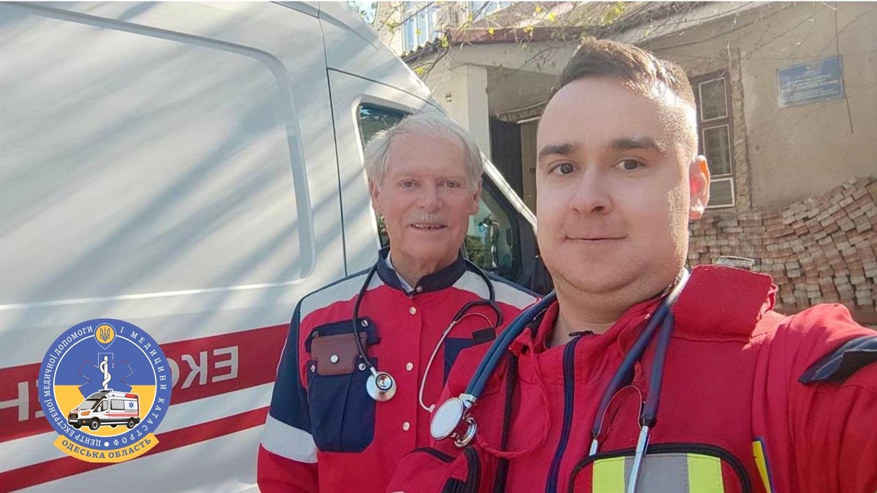 Бригада швидкої допомоги, яка прийняла пологи у жінки 