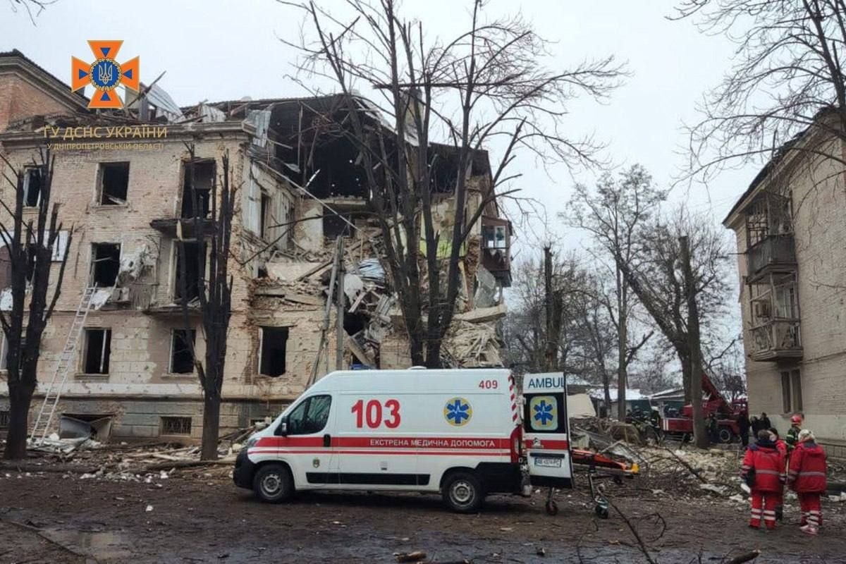 Наслідки ворожого обстрілу у Кривому Розі