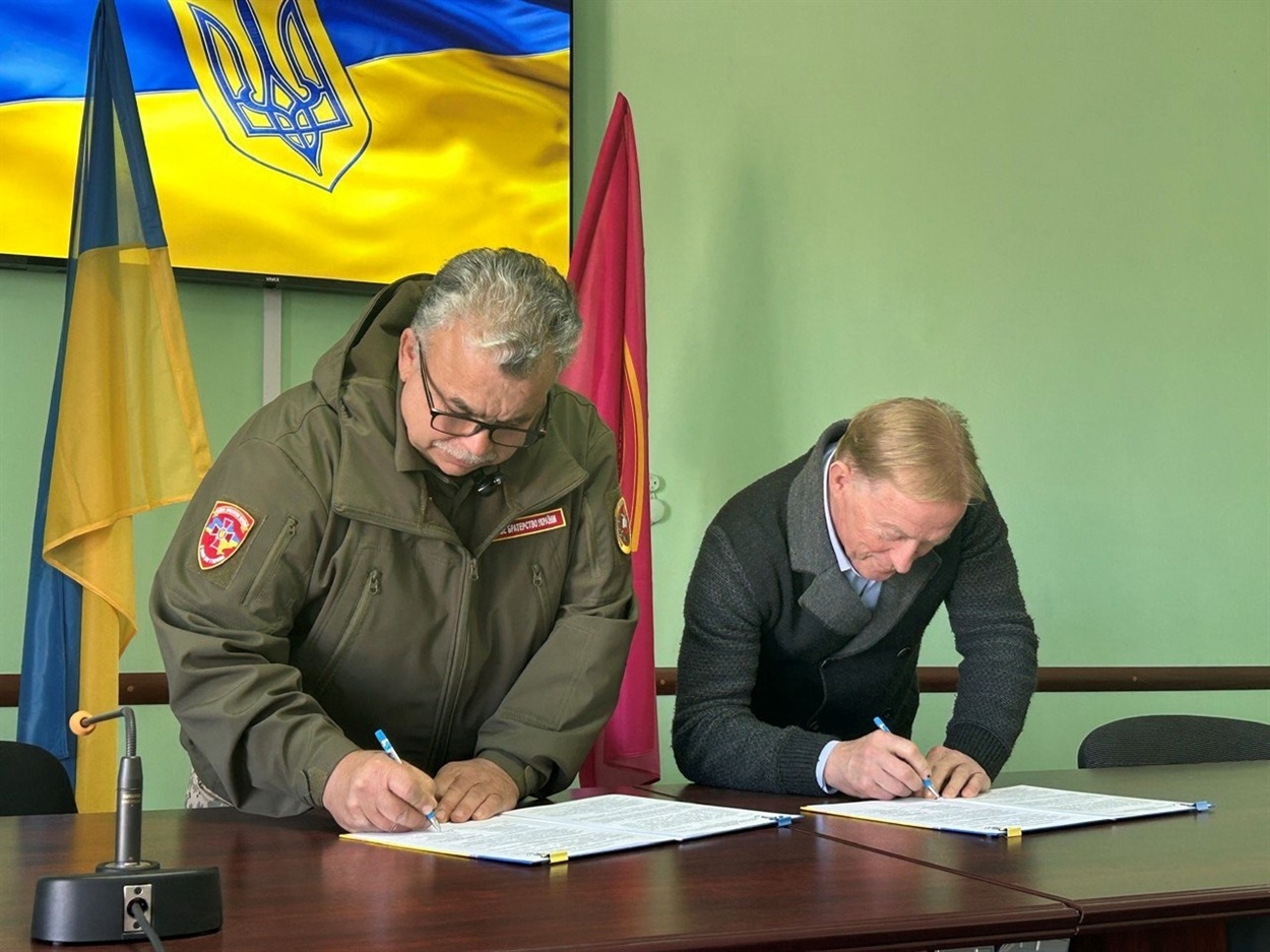 Під час вручення кулонів-оберегів Батьківське серце дітям загиблих воїнів Біляївка
