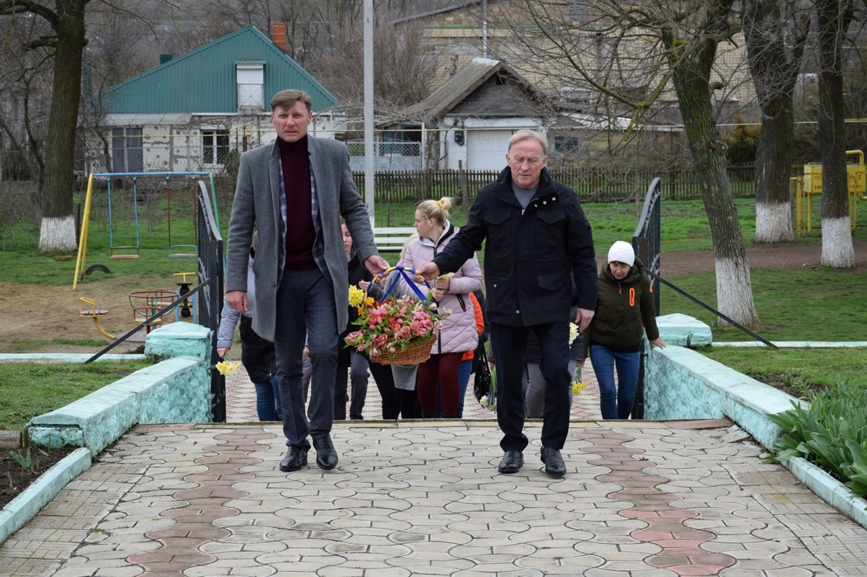 День визволення Біляївської громади від румунсько-фашистської окупації 2023, покладання квітів