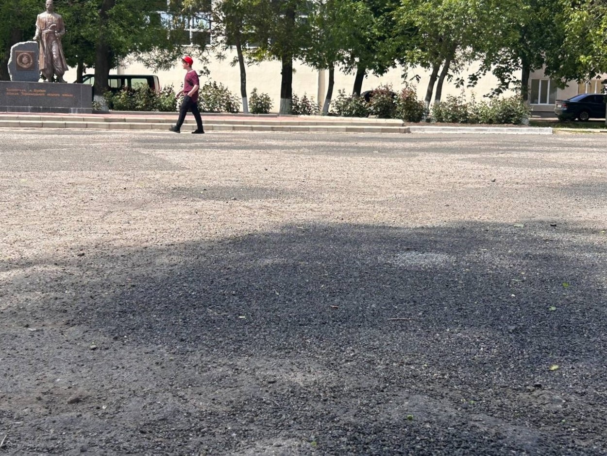 Ремонт дорожнього покриття у парку Біляївка