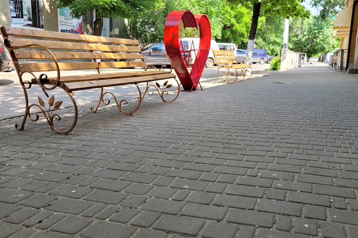 Раніше ця ділянка вулиці була місцем стихійної торгівлі