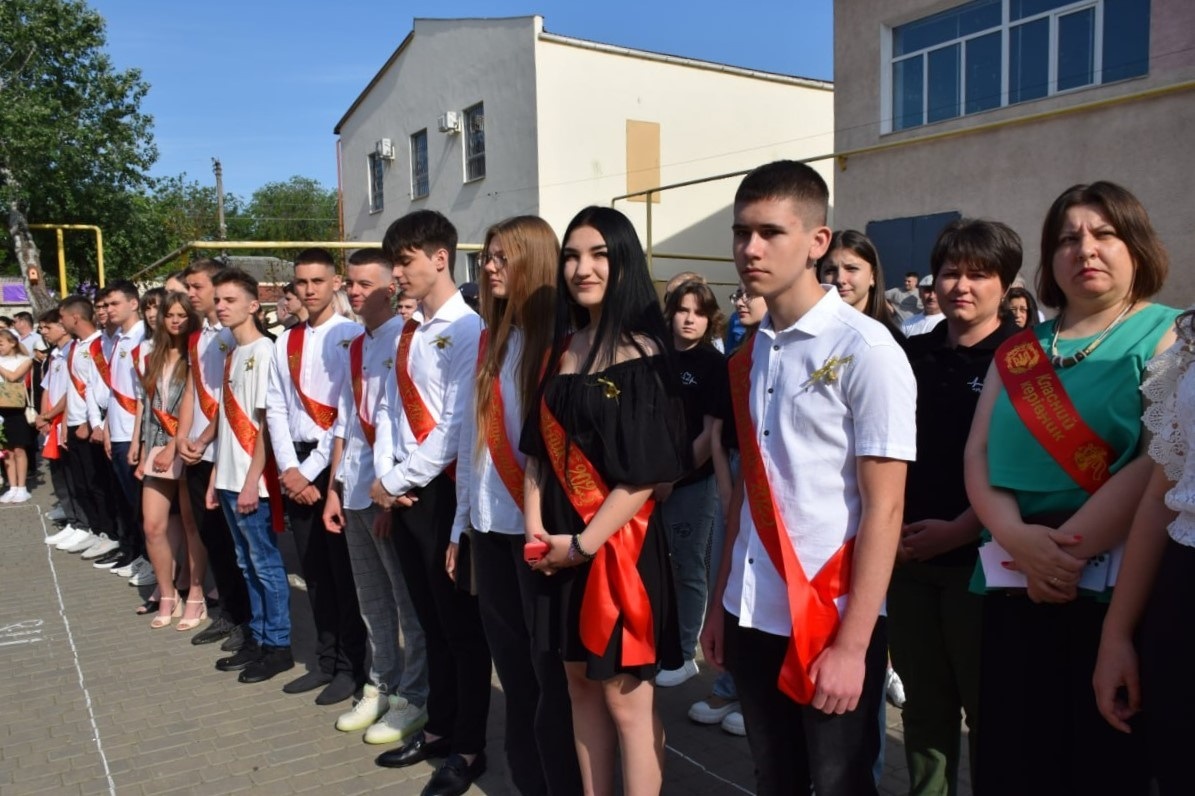 Останні дзвоники, випускники шкіл Біляївської громади 2023