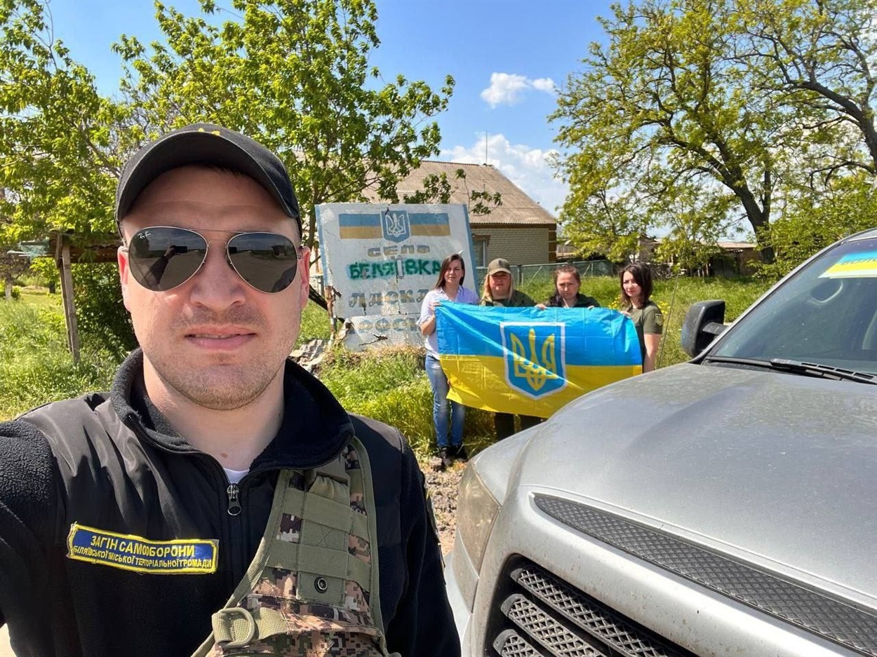 Волонтери Самооборони у деокупованій Біляївці на Херсонщині