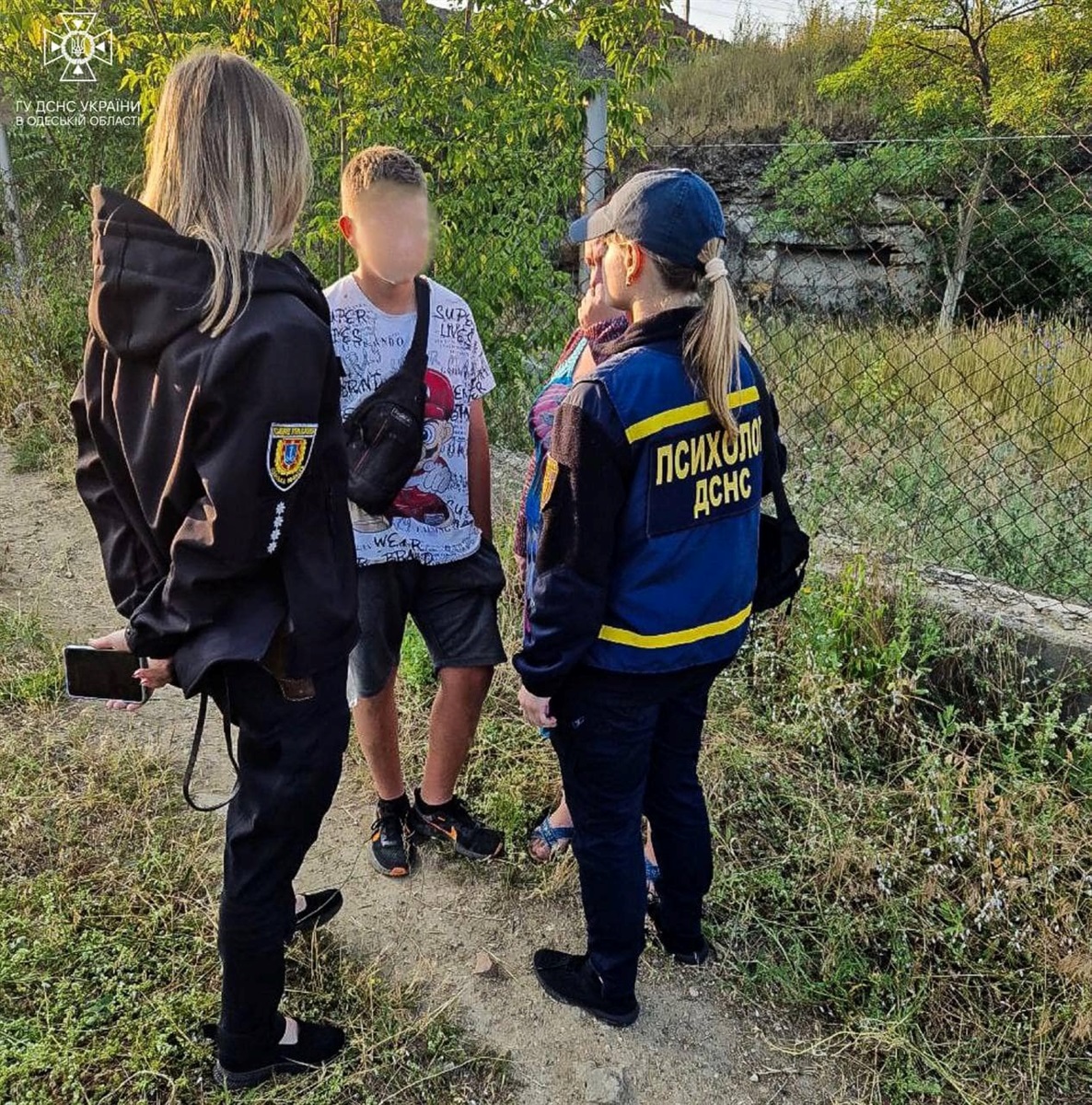Хлопці провели ніч у катакомбах
