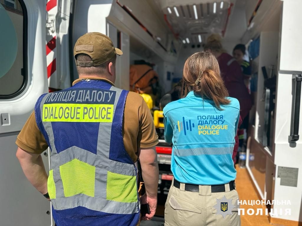 Жінку з дитиною звільнили, а чоловіка затримали 