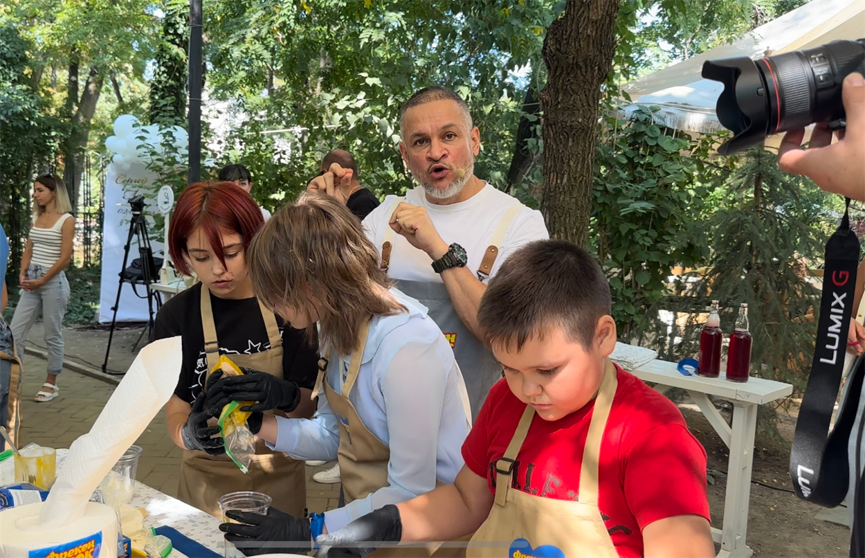 Благодійний кулінарний майстер-клас від Ектора Хіменес-Браво в Одесі