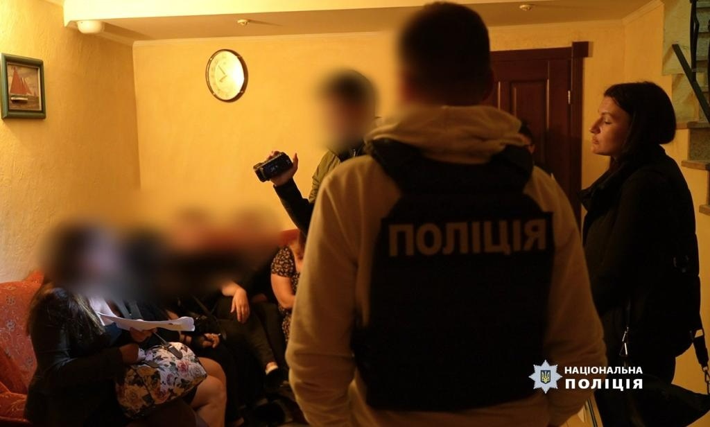 В Одесі викрили масажний салон, де надавалися інтимні послуги 