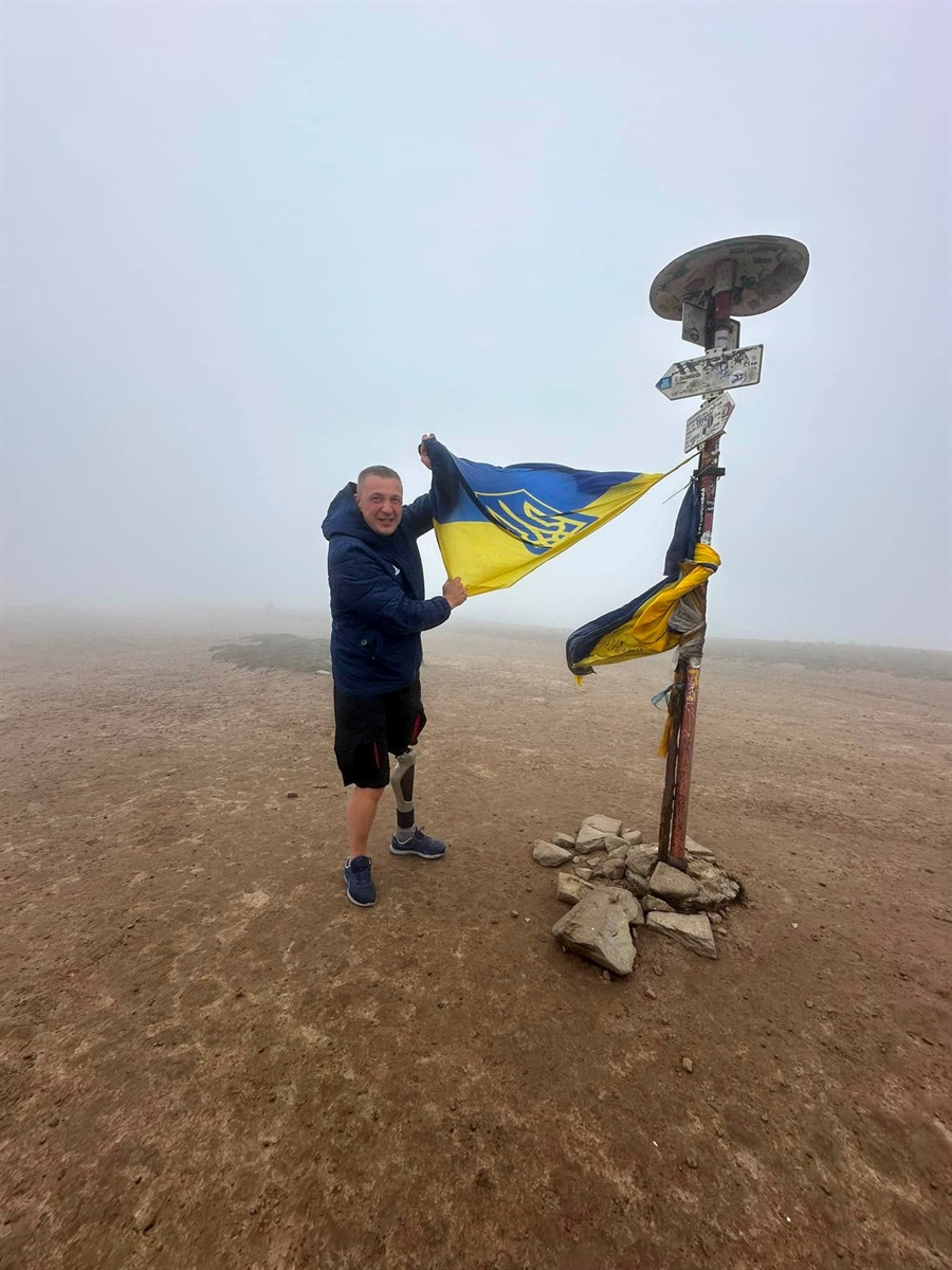 На одній з підкорених вершин 