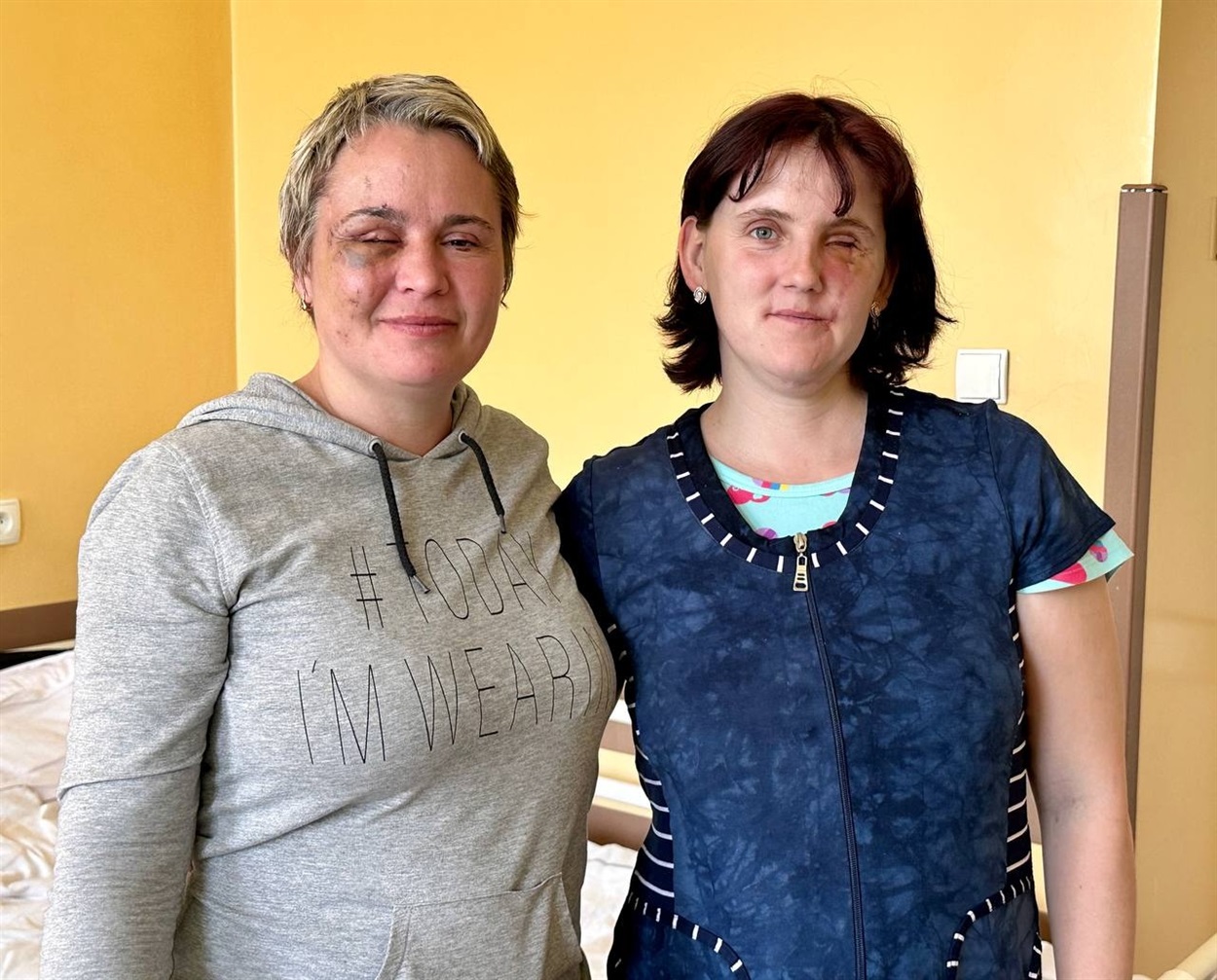  Ксенія Тодорова  та Оксана Верещак