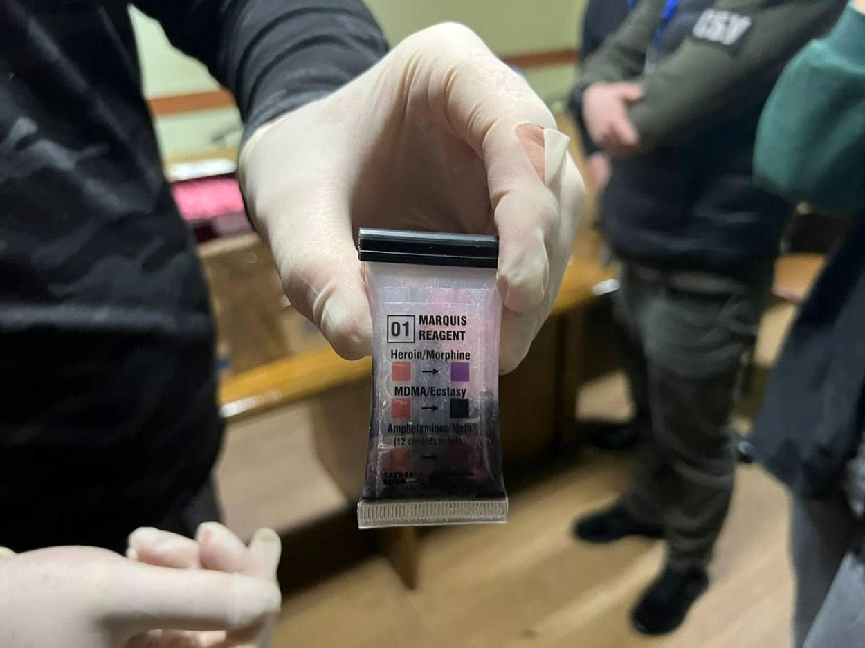 Таблетки, які знайшли у компʼютерній техніці під час обшуків