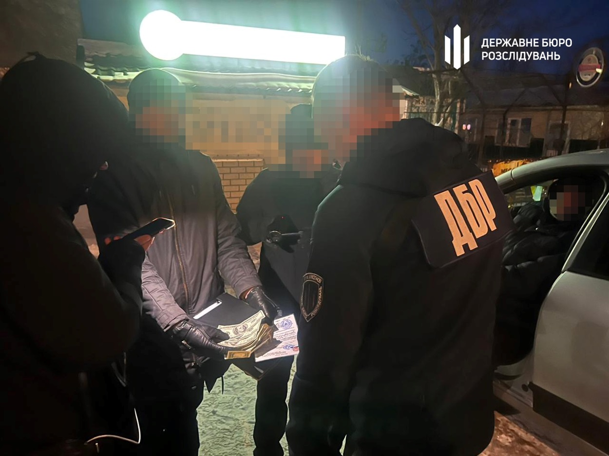 Працівника ТЦК затримали під час отримання хабаря, Одещина 